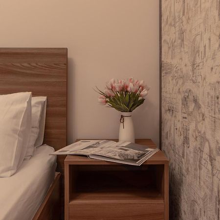 Stay Inn-Apartments On Buzand 17 เยเรวาน ภายนอก รูปภาพ