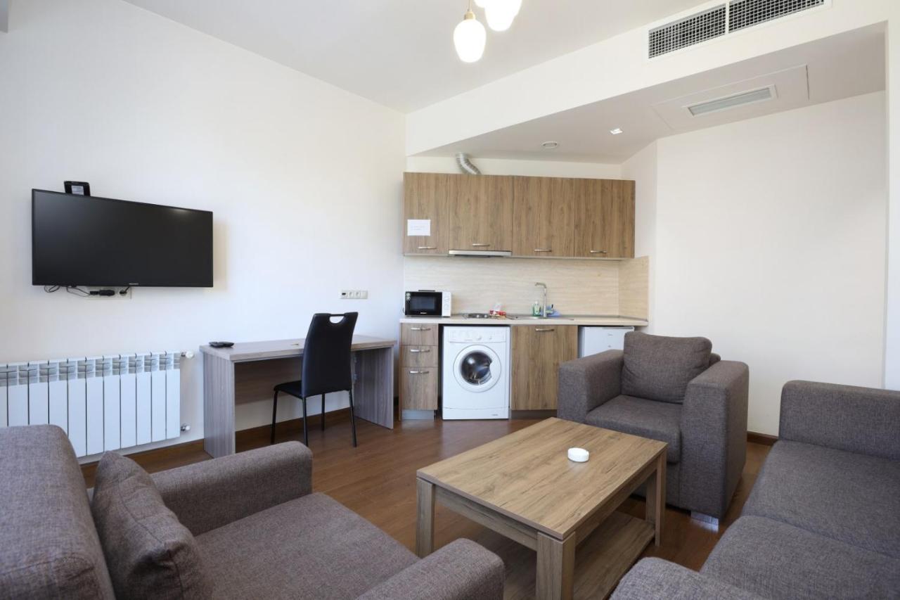 Stay Inn-Apartments On Buzand 17 เยเรวาน ภายนอก รูปภาพ