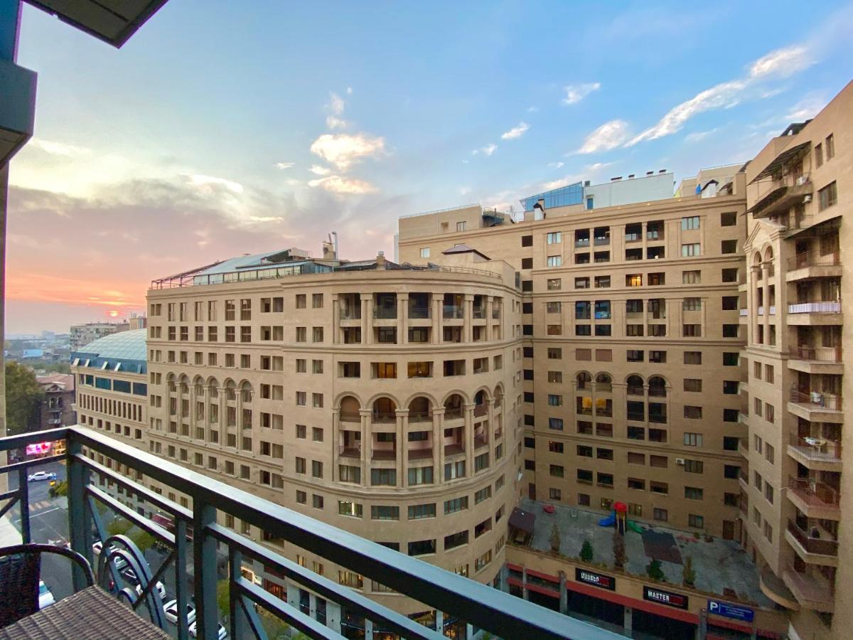 Stay Inn-Apartments On Buzand 17 เยเรวาน ภายนอก รูปภาพ