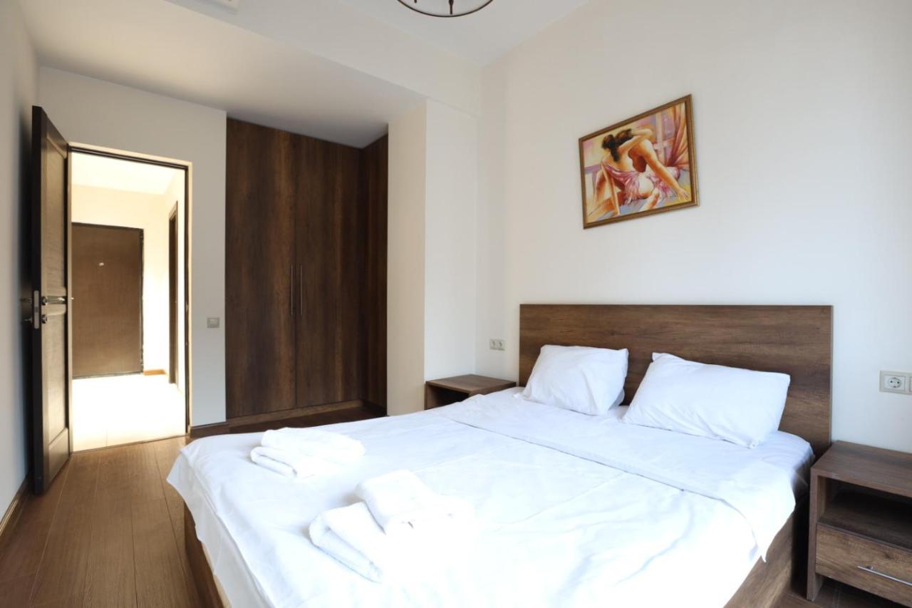Stay Inn-Apartments On Buzand 17 เยเรวาน ภายนอก รูปภาพ