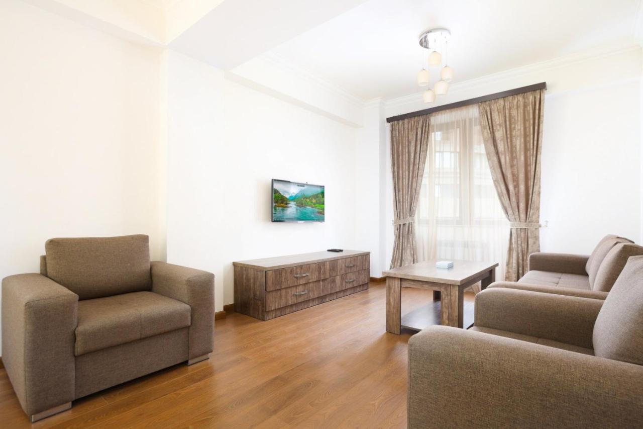 Stay Inn-Apartments On Buzand 17 เยเรวาน ภายนอก รูปภาพ