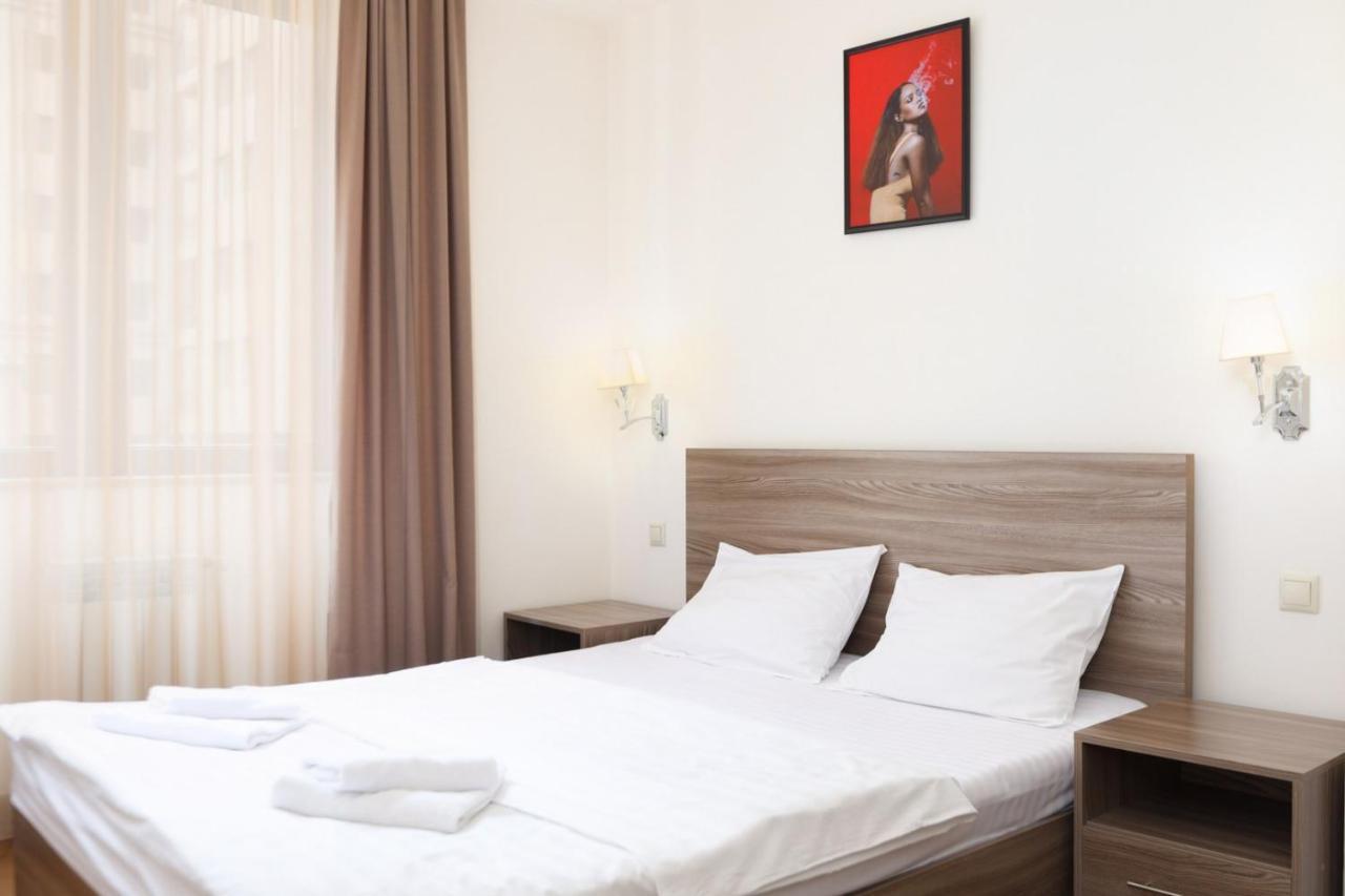 Stay Inn-Apartments On Buzand 17 เยเรวาน ภายนอก รูปภาพ