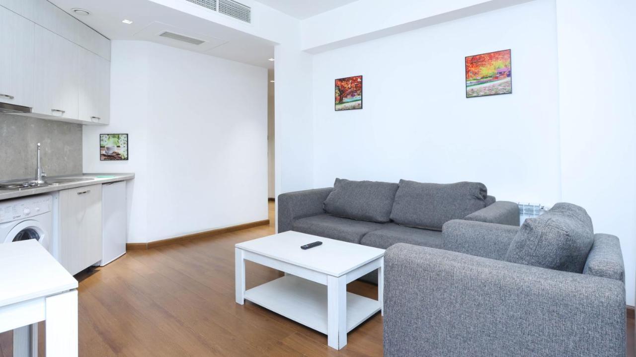 Stay Inn-Apartments On Buzand 17 เยเรวาน ภายนอก รูปภาพ