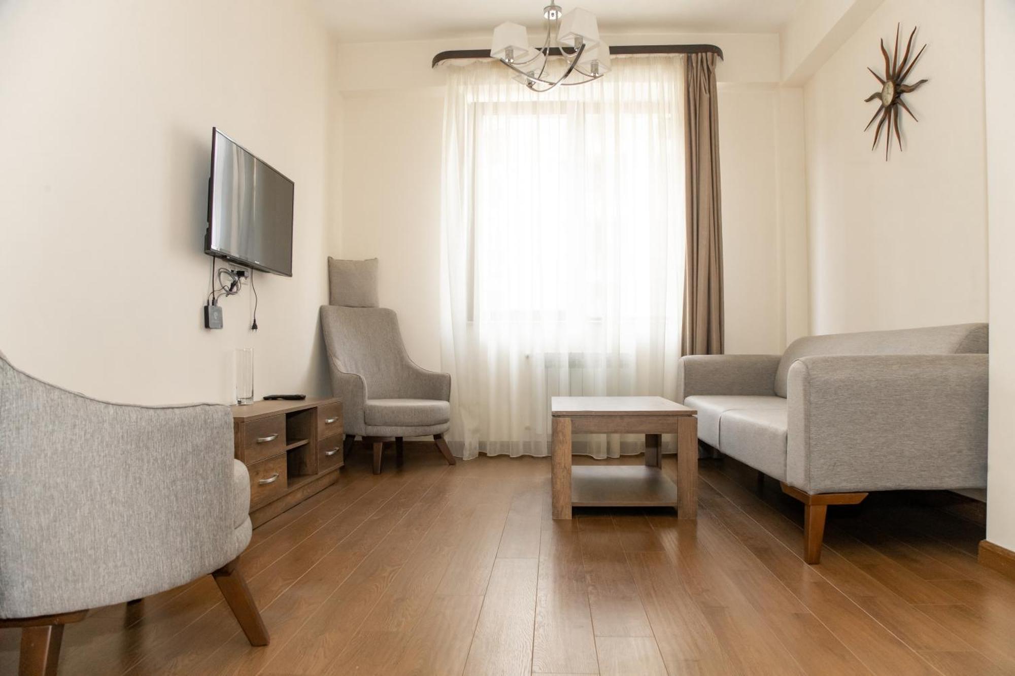 Stay Inn-Apartments On Buzand 17 เยเรวาน ภายนอก รูปภาพ