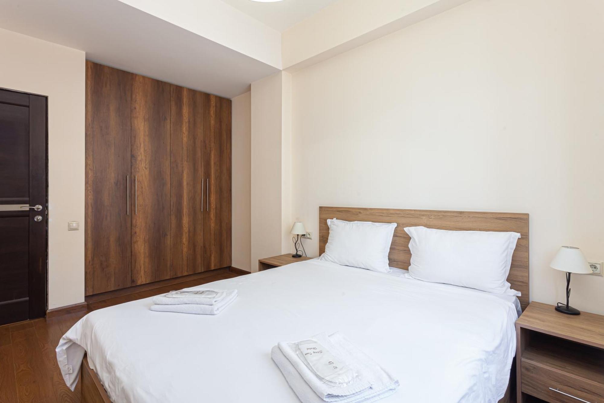 Stay Inn-Apartments On Buzand 17 เยเรวาน ภายนอก รูปภาพ