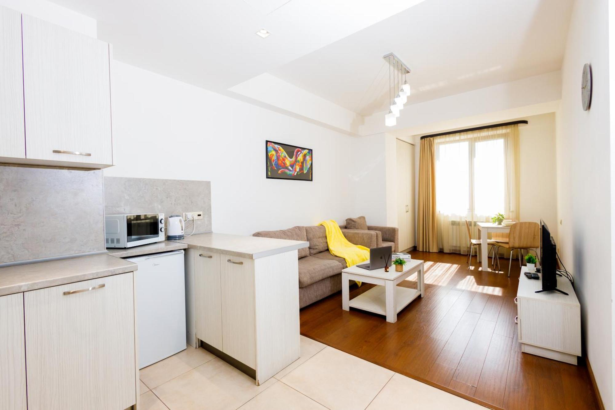 Stay Inn-Apartments On Buzand 17 เยเรวาน ภายนอก รูปภาพ