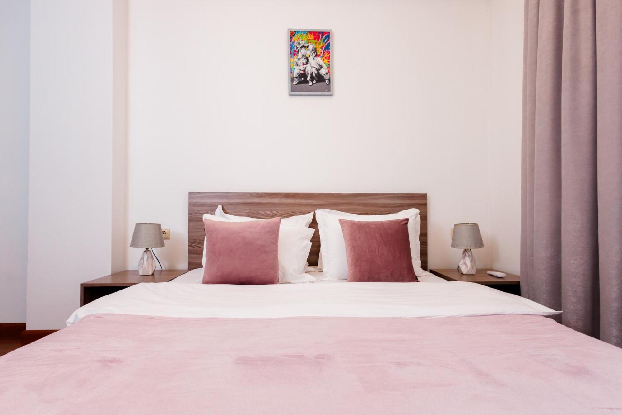 Stay Inn-Apartments On Buzand 17 เยเรวาน ภายนอก รูปภาพ